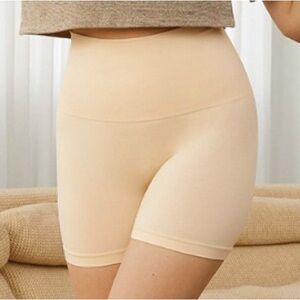 New in package Shapermint  /Empetua high waisted shaper short nude BSS-XL XXL.